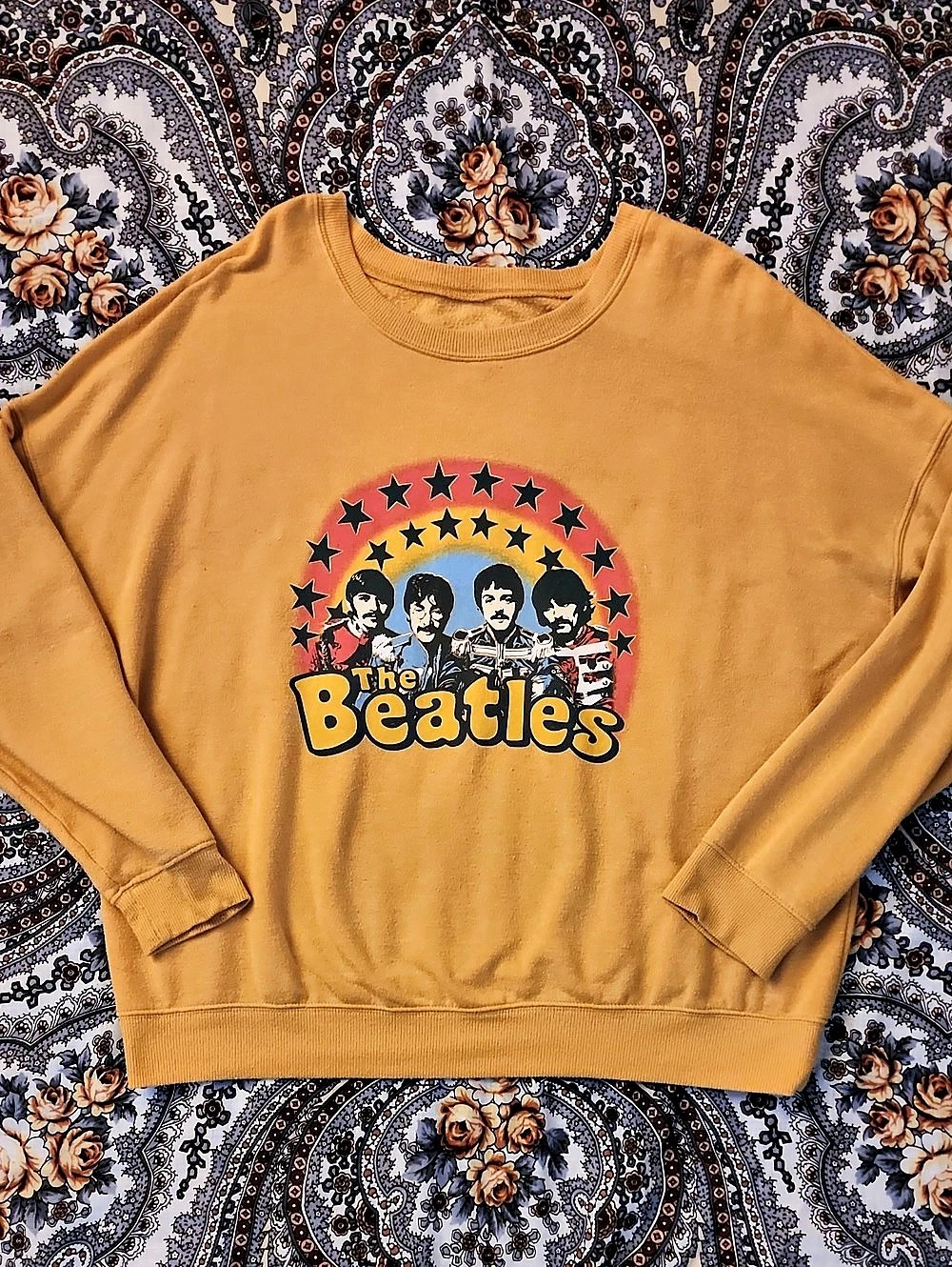 Beatles Yellow Graphic Sweatshirt – Size XXL